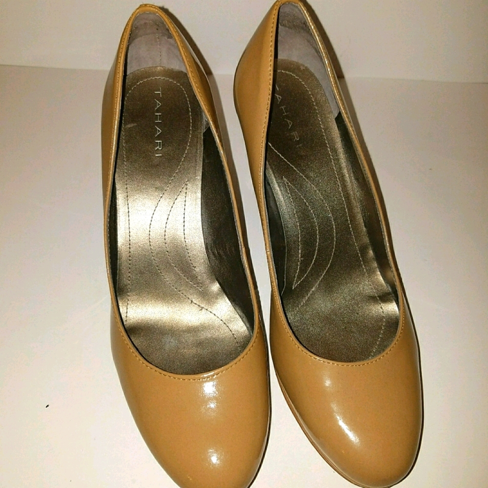 Tahari size 9 womens heel